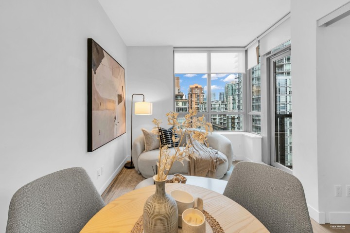 Photo 1 at 1605 - 1308 Hornby Street, Downtown VW, Vancouver West