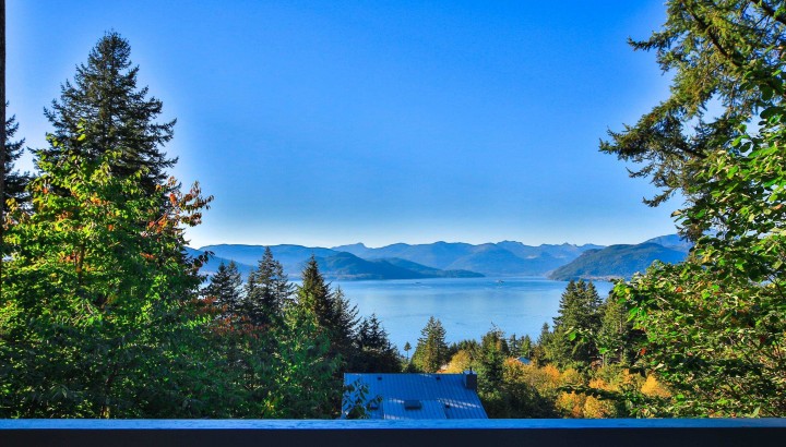Photo 1 at 170 Highview Place, Lions Bay, West Vancouver