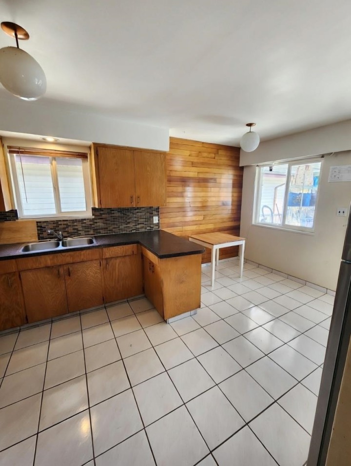 Photo 5 at 3312 Queens Avenue, Collingwood VE, Vancouver East
