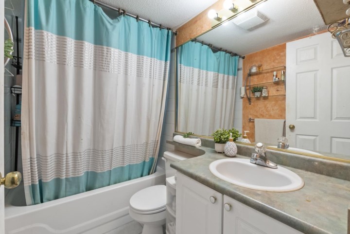 Photo 9 at 202 - 868 Kingsway Way, Fraser VE, Vancouver East