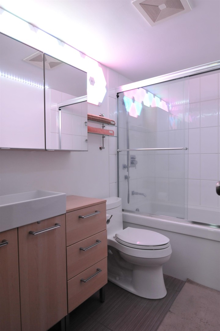 Photo 12 at 209 - 930 E 7th Avenue, Mount Pleasant VE, Vancouver East