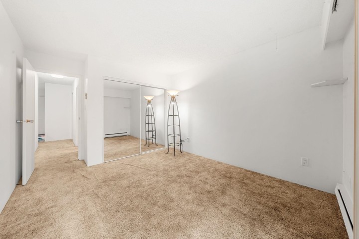 Photo 17 at 204 - 3136 Kingsway, Collingwood VE, Vancouver East