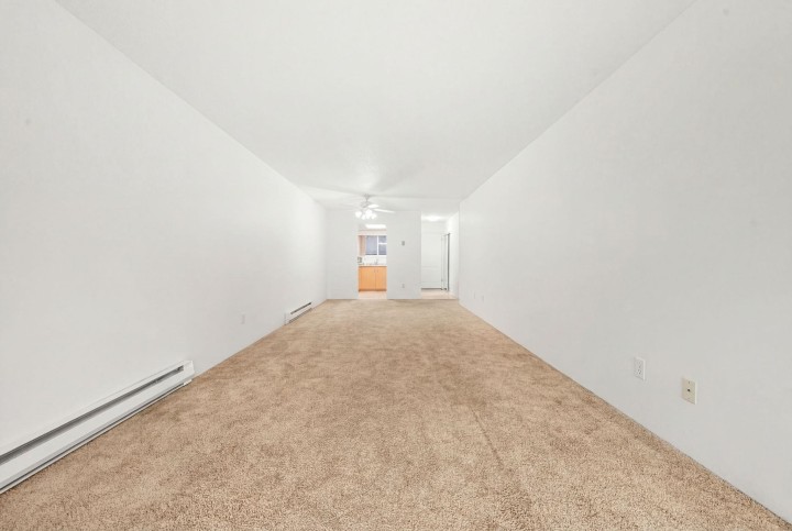 Photo 9 at 204 - 3136 Kingsway, Collingwood VE, Vancouver East