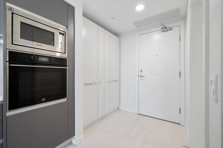Photo 6 at 508 - 180 E 2nd Avenue, Mount Pleasant VE, Vancouver East