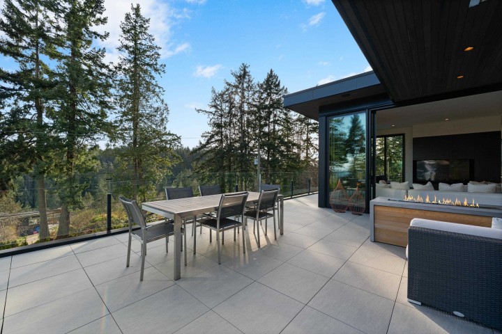 Photo 19 at 4799 Clovelly Walk, Caulfeild, West Vancouver