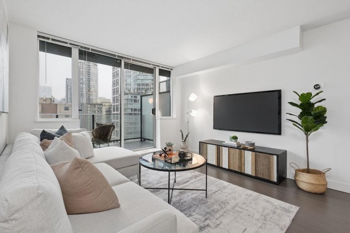 Photo 1 at 902 - 1325 Rolston Street, Downtown VW, Vancouver West