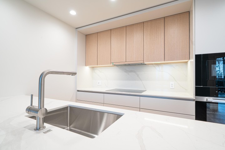 Photo 10 at 307 - 3963 Uplands Way, Cypress Park Estates, West Vancouver