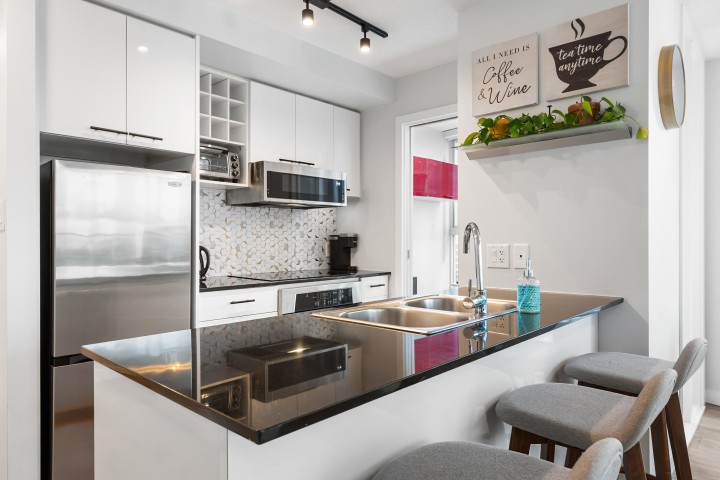 Photo 1 at 908 - 668 Citadel Parade, Downtown VW, Vancouver West