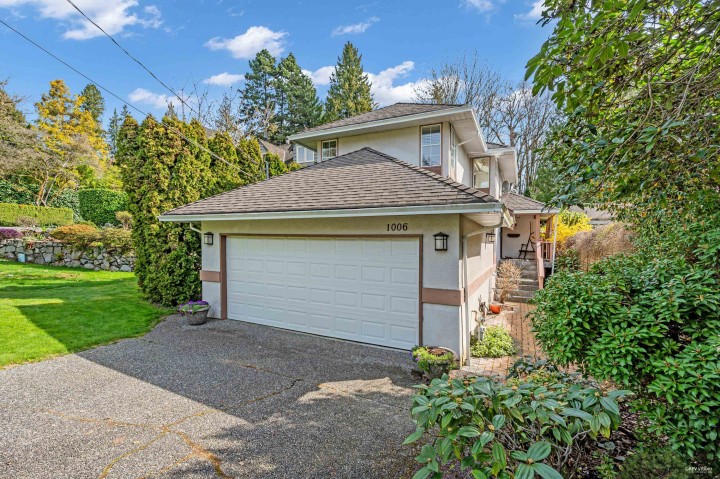 Photo 32 at 1006 Sinclair Street, Ambleside, West Vancouver