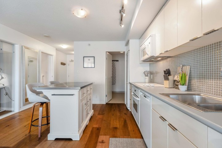 Photo 15 at 2311 - 788 Hamilton Street, Downtown VW, Vancouver West