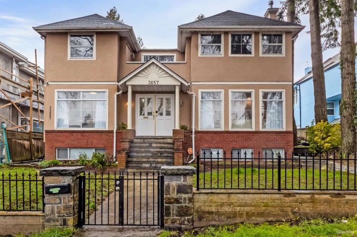 Photo 2 at 3657 W 29th Avenue, Dunbar, Vancouver West
