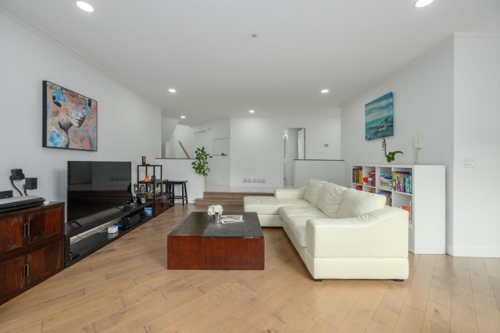 Photo 12 at 2757 Chelsea Court, Chelsea Park, West Vancouver