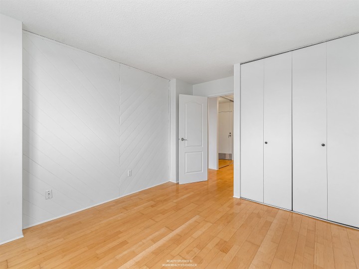 Photo 17 at 1605 - 145 St. Georges Avenue, Lower Lonsdale, North Vancouver