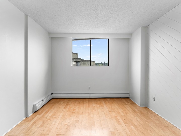 Photo 24 at 1605 - 145 St. Georges Avenue, Lower Lonsdale, North Vancouver