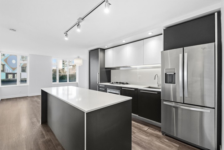 Photo 5 at 301 - 1762 Davie Street, West End VW, Vancouver West