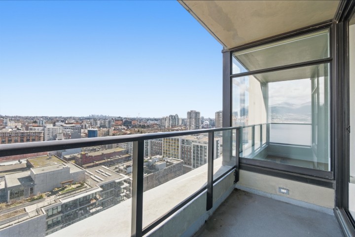 Photo 13 at 1701 - 108 W Cordova Street, Downtown VW, Vancouver West