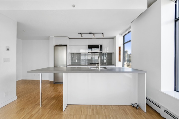 Photo 10 at 1701 - 108 W Cordova Street, Downtown VW, Vancouver West