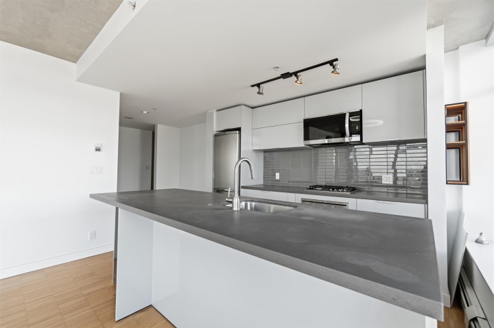 Photo 11 at 1701 - 108 W Cordova Street, Downtown VW, Vancouver West