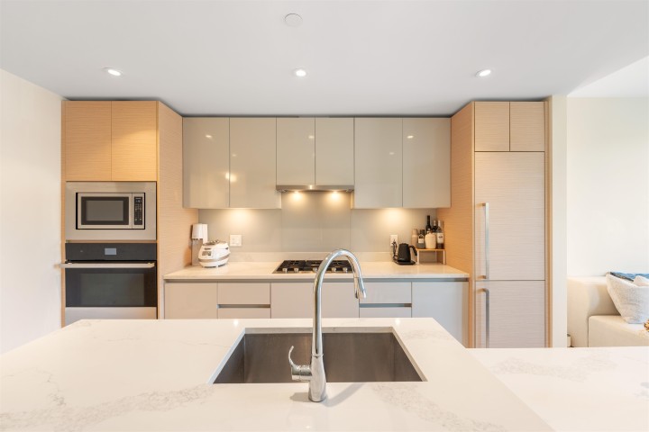 Photo 1 at 411 - 3538 Sawmill Crescent, South Marine, Vancouver East