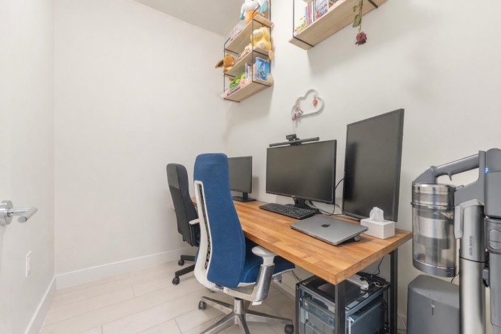 Photo 15 at 411 - 3538 Sawmill Crescent, South Marine, Vancouver East