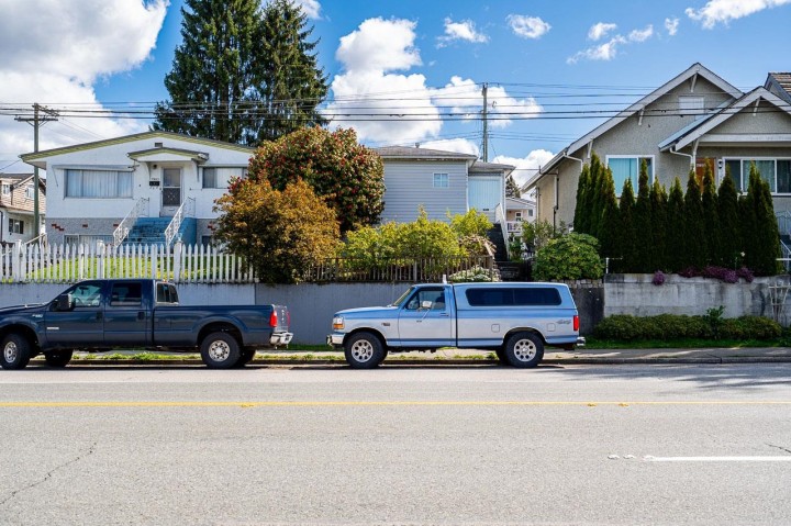 Photo 2 at 4712 Victoria Drive, Victoria VE, Vancouver East