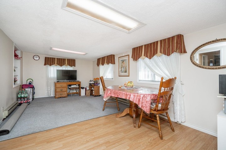 Photo 9 at 4712 Victoria Drive, Victoria VE, Vancouver East