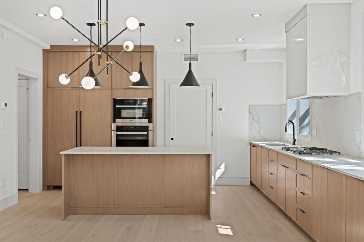 Photo 2 at 6851 Cypress Street, Kerrisdale, Vancouver West