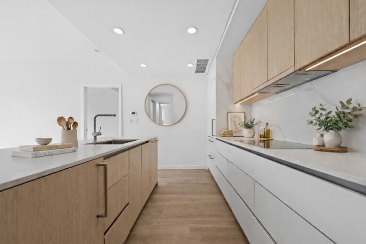 Photo 6 at 202 - 3963 Uplands Way, Cypress Park Estates, West Vancouver