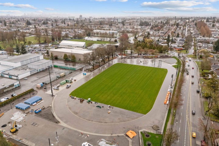 Photo 38 at 3115 E 49 Avenue, Killarney VE, Vancouver East