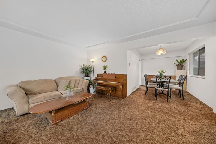Photo 11 at 3115 E 49 Avenue, Killarney VE, Vancouver East
