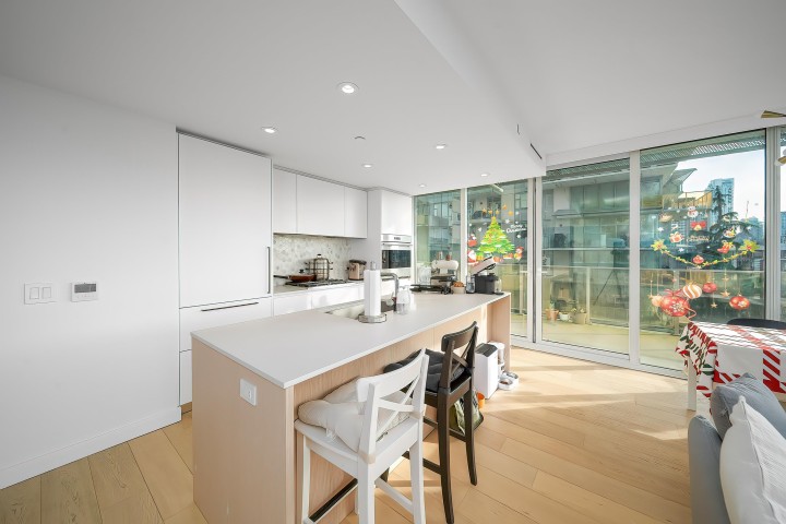 Photo 6 at 901 - 1180 Broughton Street, West End VW, Vancouver West