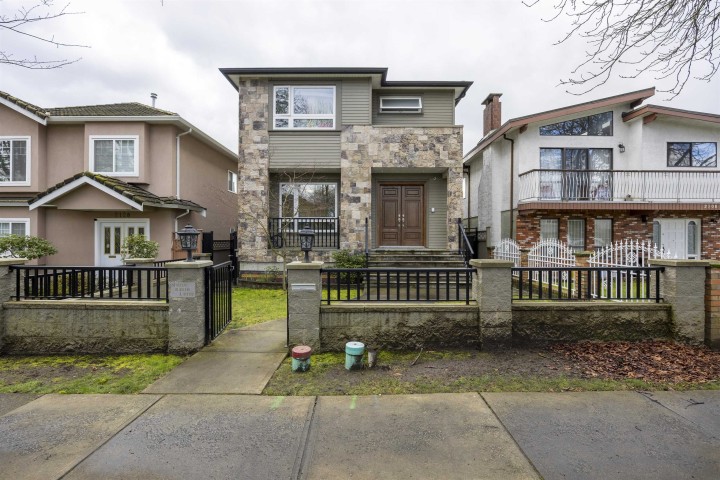 Photo 1 at 2118 Waverley Avenue, Killarney VE, Vancouver East
