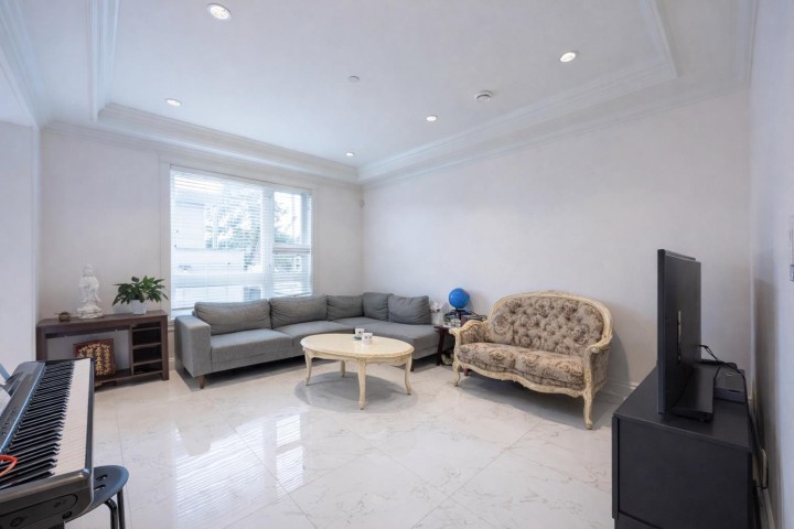 Photo 9 at 2118 Waverley Avenue, Killarney VE, Vancouver East
