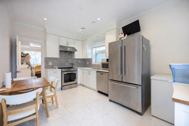 Photo 10 at 2118 Waverley Avenue, Killarney VE, Vancouver East