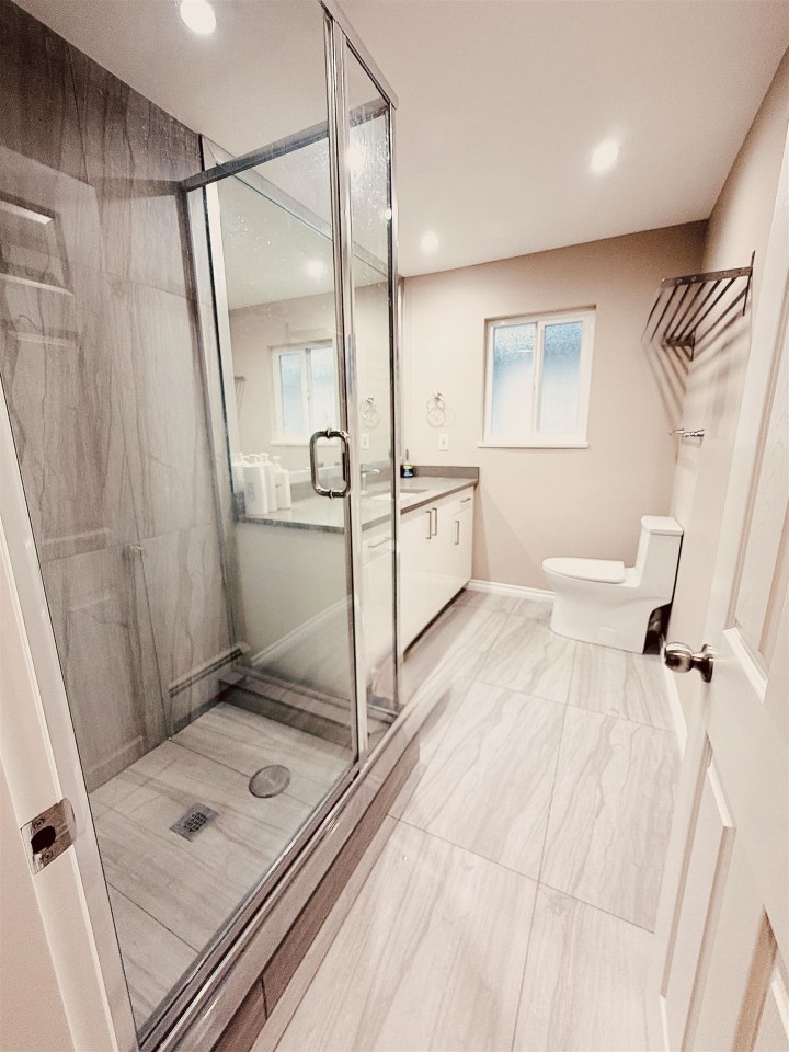 Photo 13 at 4882 Moss Street, Collingwood VE, Vancouver East