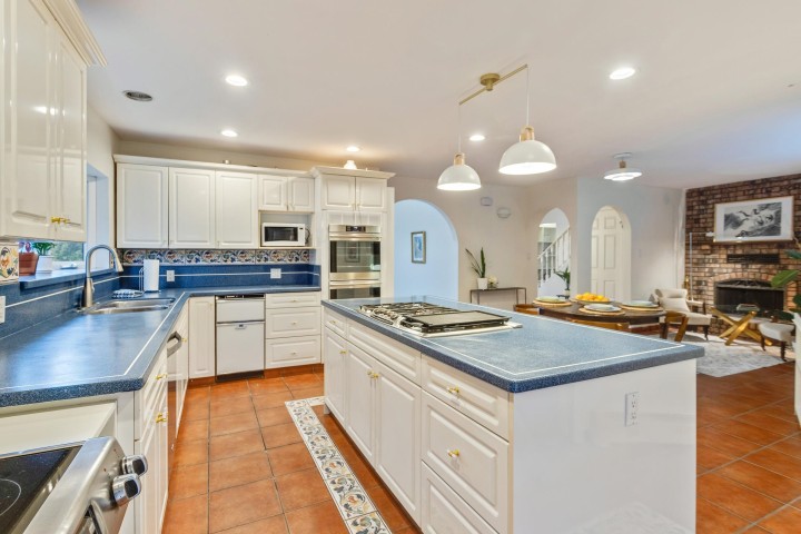 Photo 9 at 7362 Laburnum Street, S.W. Marine, Vancouver West