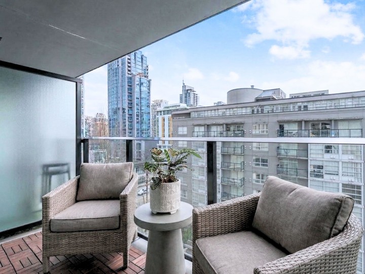 Photo 11 at 908 - 1325 Rolston Street, Downtown VW, Vancouver West