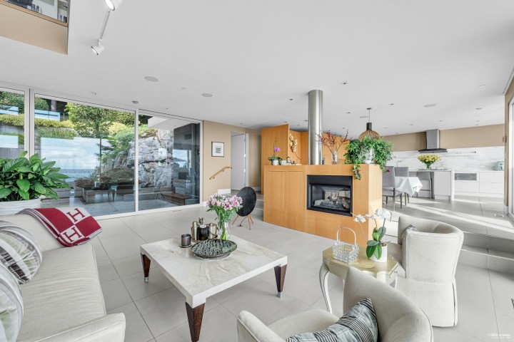 Photo 9 at 4313 Rockridge Road, West Vancouver
