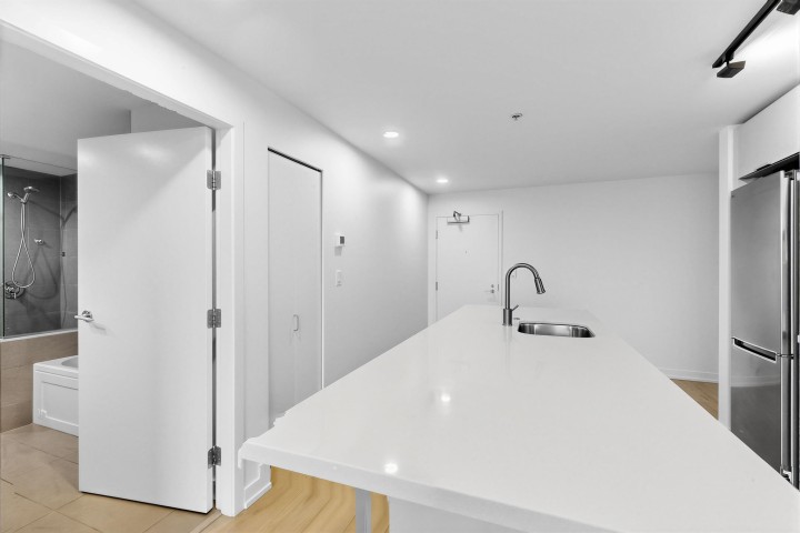 Photo 8 at 2702 - 108 W Cordova Street, Downtown VW, Vancouver West