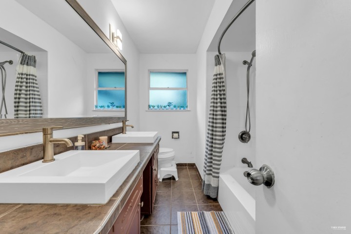 Photo 22 at 5325 Marine Drive, Caulfeild, West Vancouver
