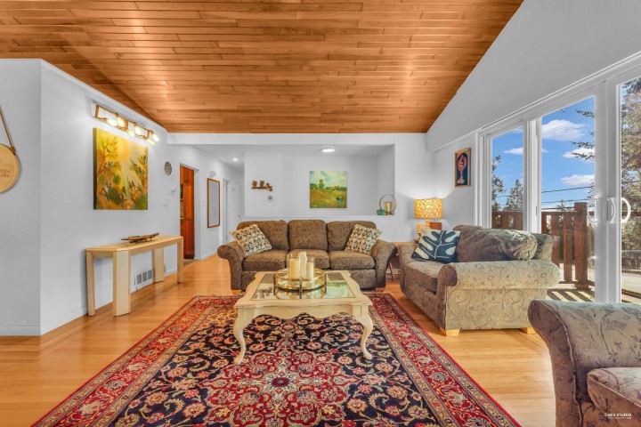 Photo 7 at 5325 Marine Drive, Caulfeild, West Vancouver
