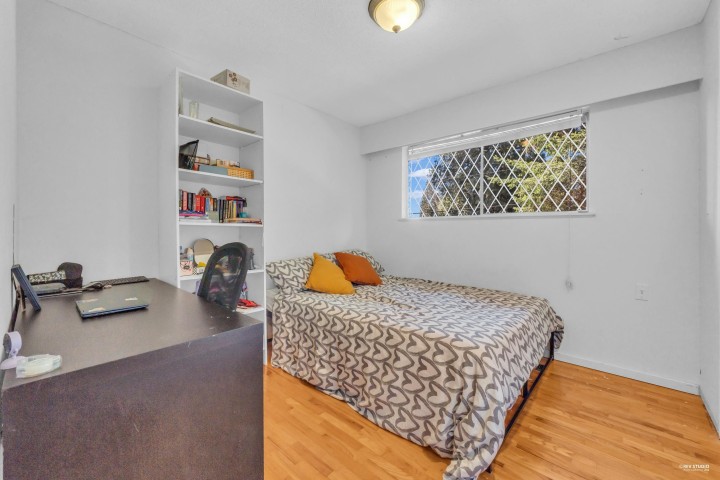 Photo 20 at 5325 Marine Drive, Caulfeild, West Vancouver