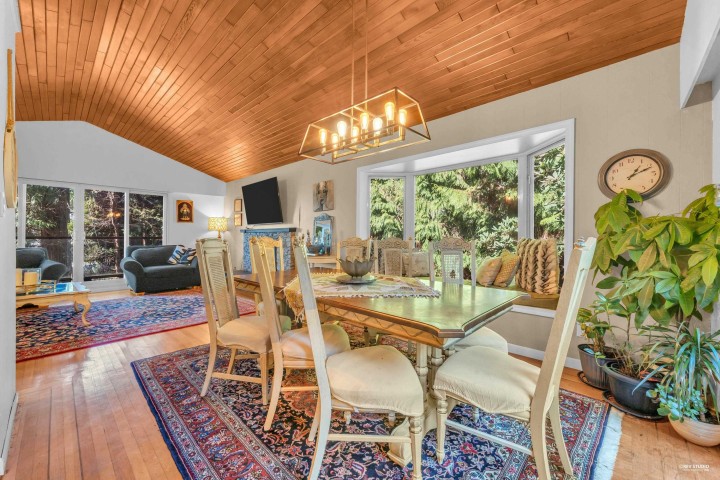 Photo 9 at 5325 Marine Drive, Caulfeild, West Vancouver