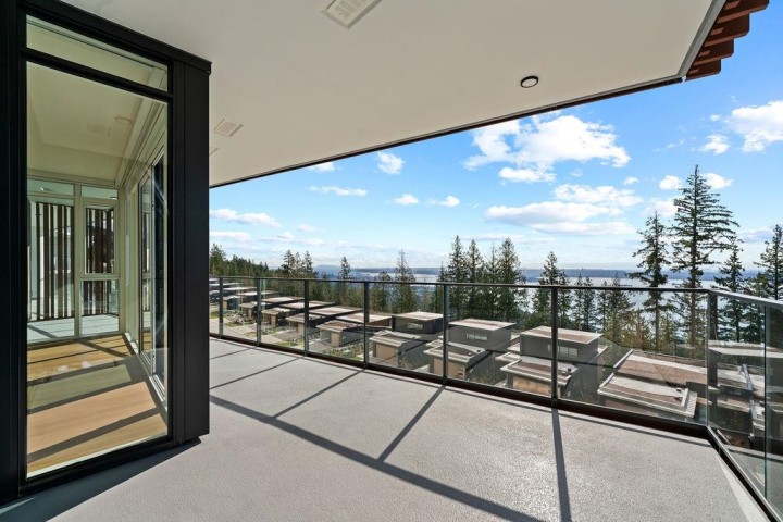 Photo 5 at 602 - 3963 Uplands Way, Cypress Park Estates, West Vancouver
