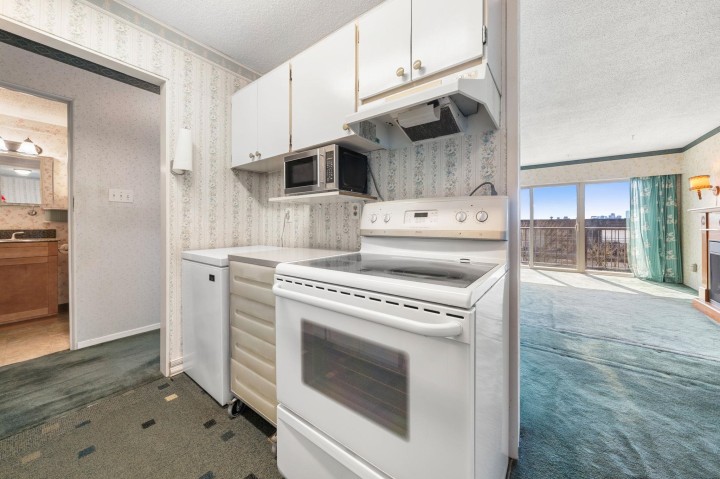 Photo 15 at 201 - 225 W 3rd Street, Lower Lonsdale, North Vancouver