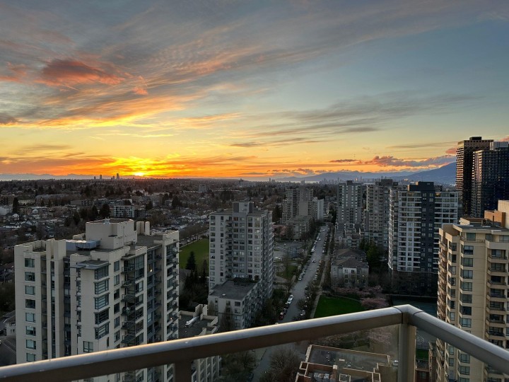 Photo 2 at 2508 - 3663 Crowley Drive, Collingwood VE, Vancouver East