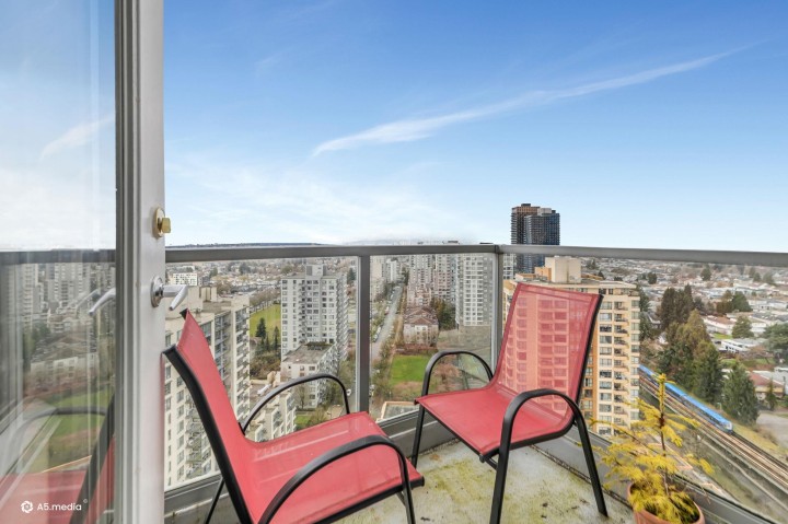Photo 1 at 2508 - 3663 Crowley Drive, Collingwood VE, Vancouver East