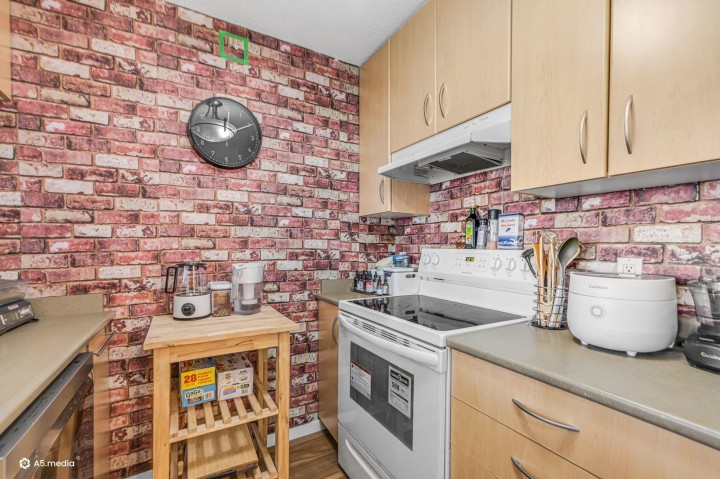 Photo 9 at 2508 - 3663 Crowley Drive, Collingwood VE, Vancouver East