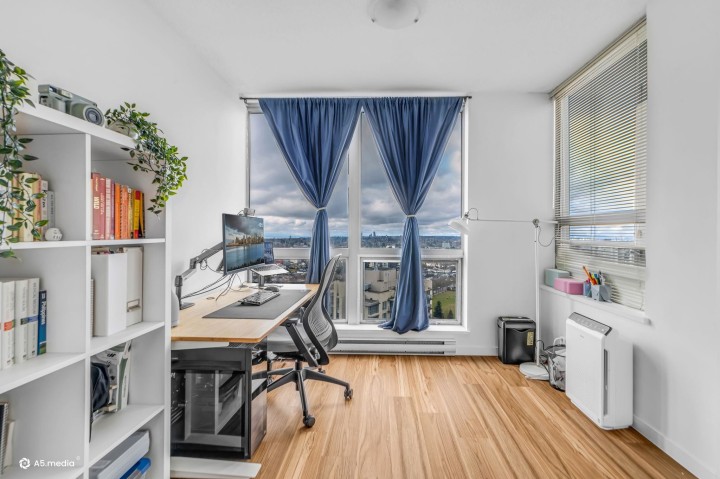 Photo 15 at 2508 - 3663 Crowley Drive, Collingwood VE, Vancouver East