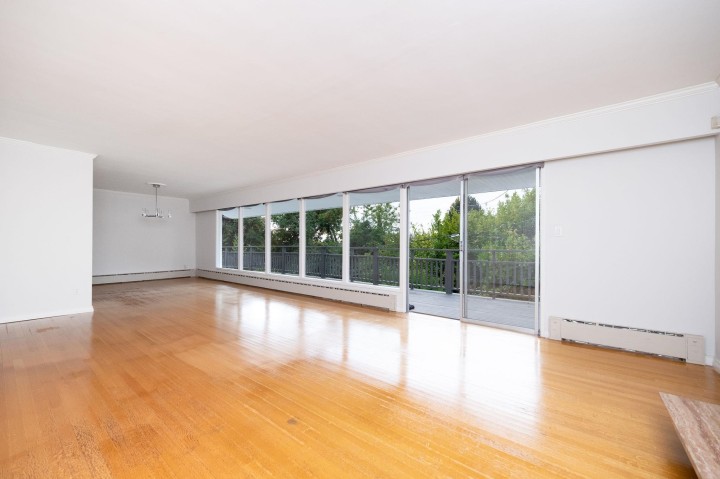 Photo 6 at 775 Southborough Drive, West Vancouver